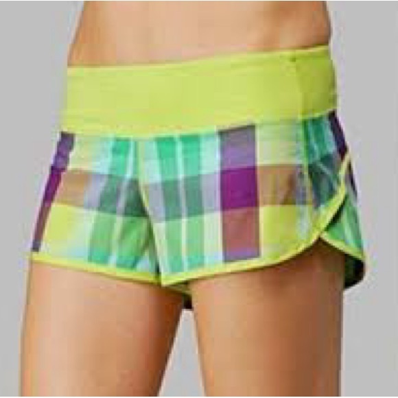 Lululemon Lime Potion Purple Foxy Plaid low rise Speed Shorts Sz 8 3” inseam - Picture 1 of 6